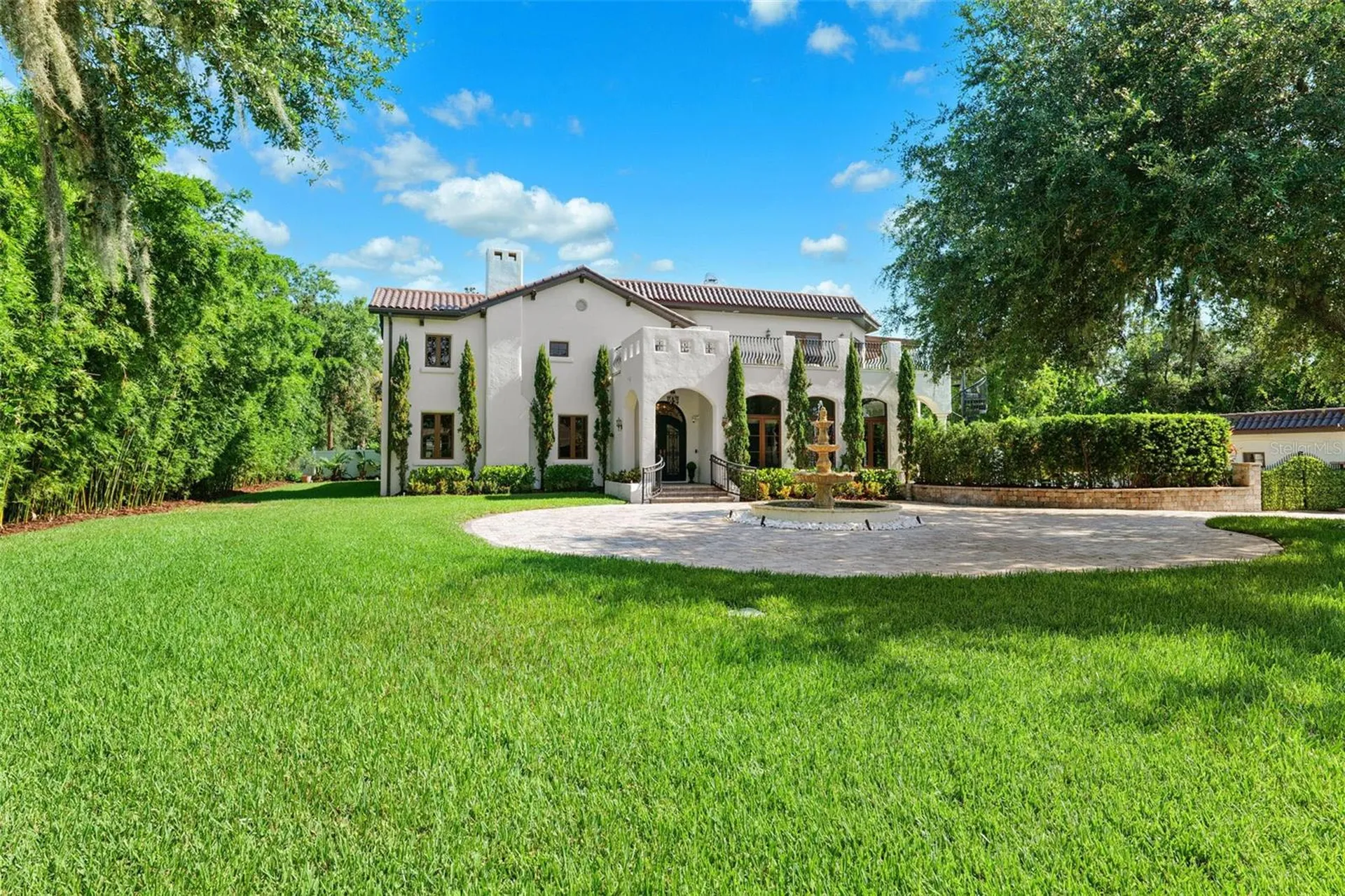 4555 W Swann Avenue Tampa FL 33609