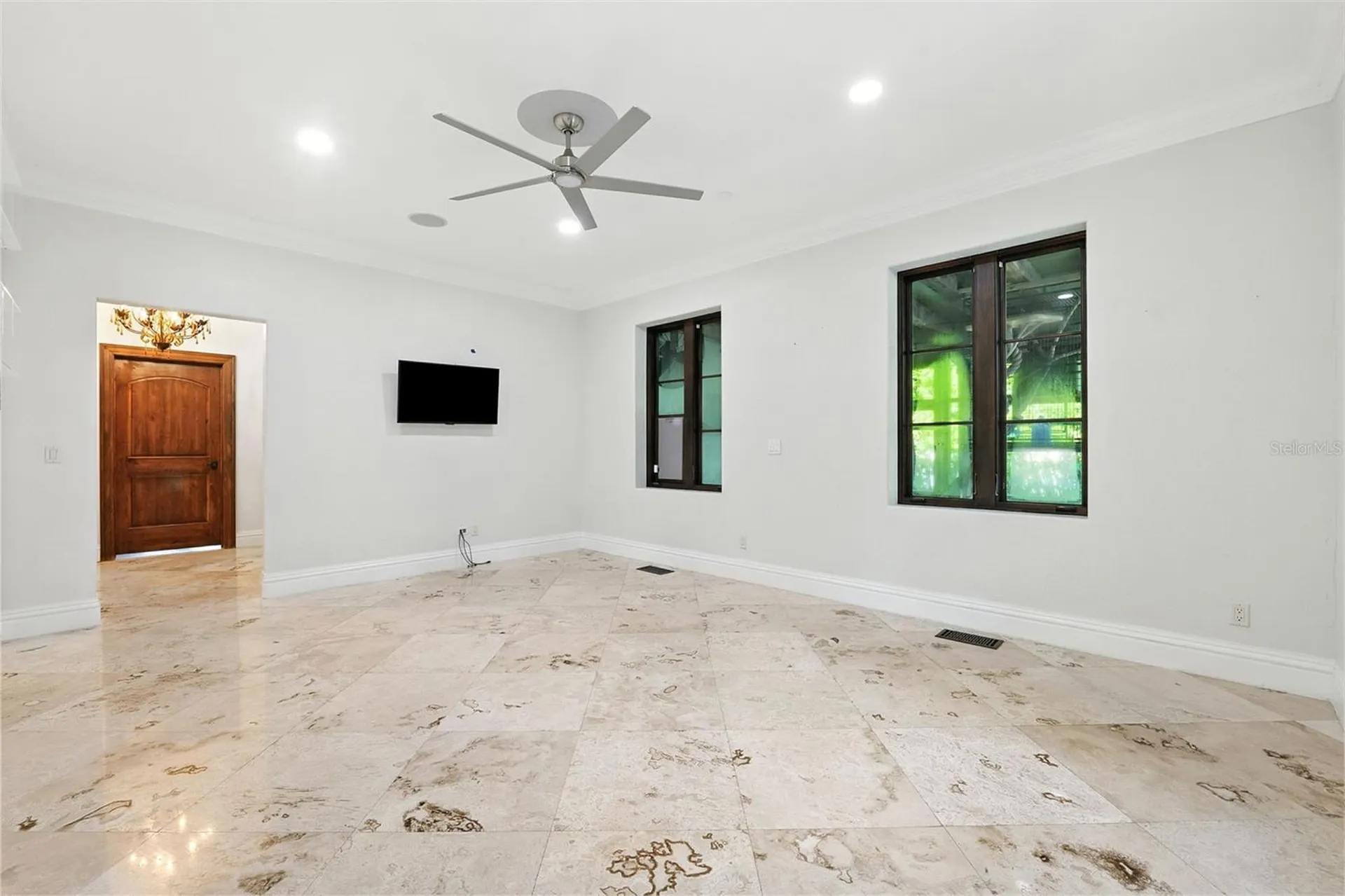 4555 W Swann Avenue Tampa FL 33609