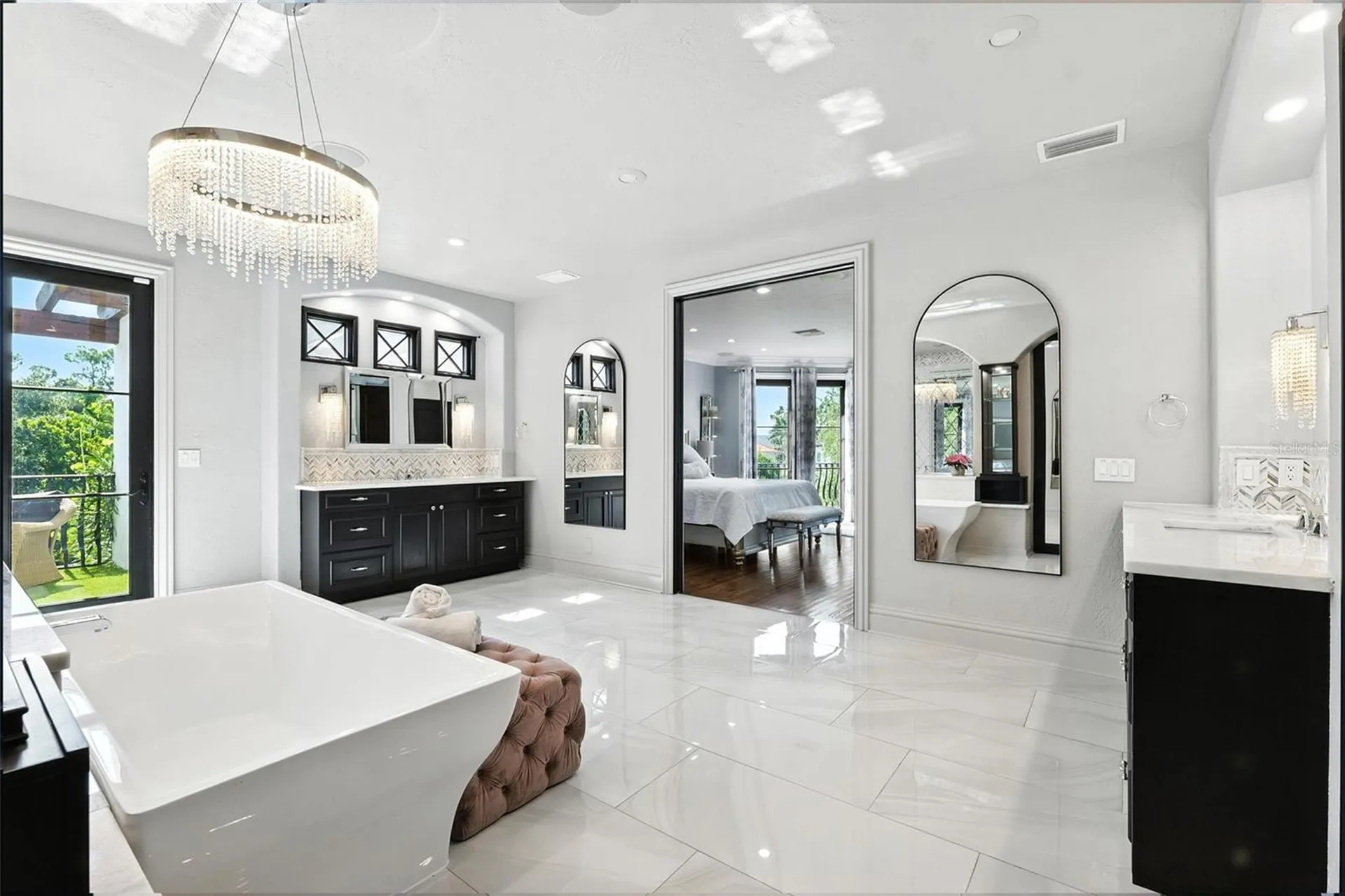 4555 W Swann Avenue Tampa FL 33609