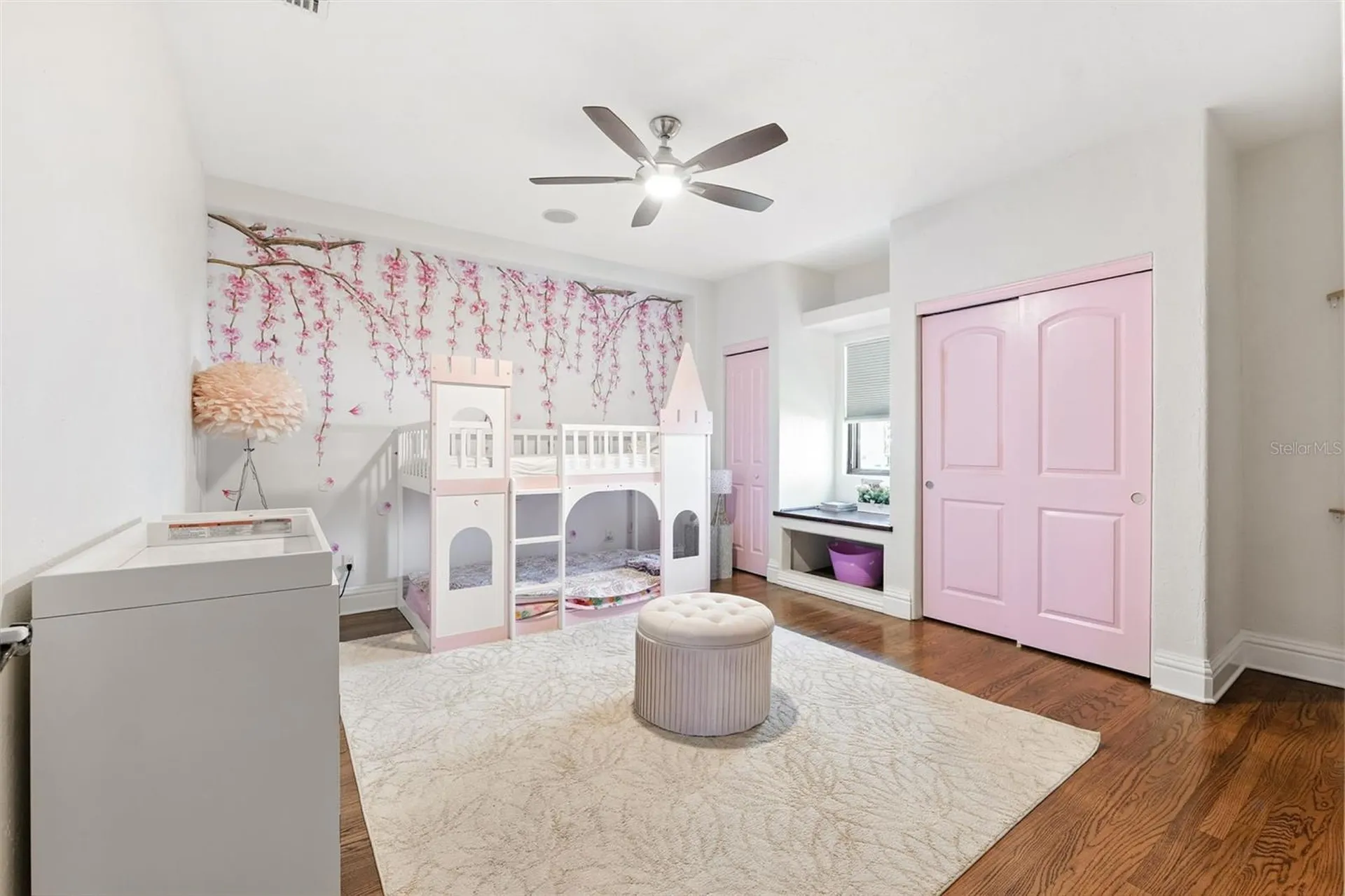 4555 W Swann Avenue Tampa FL 33609