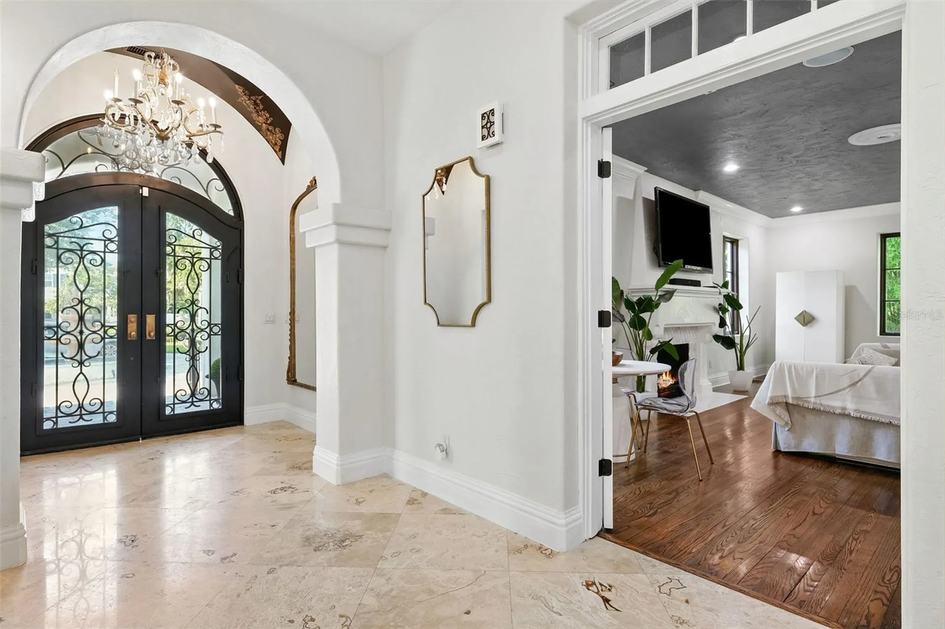 4555 W Swann Avenue Tampa FL 33609