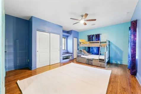4555 W Swann Avenue Tampa FL 33609