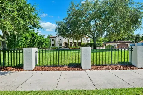 4555 W Swann Avenue Tampa FL 33609