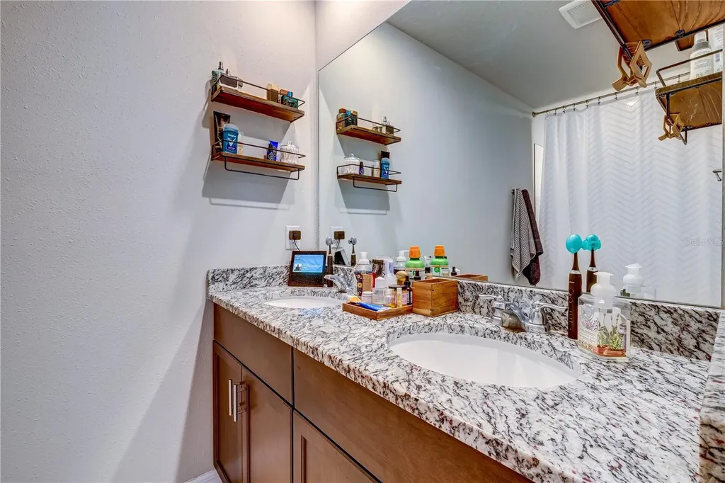 10210 Daybreak Glen Parrish FL 34219