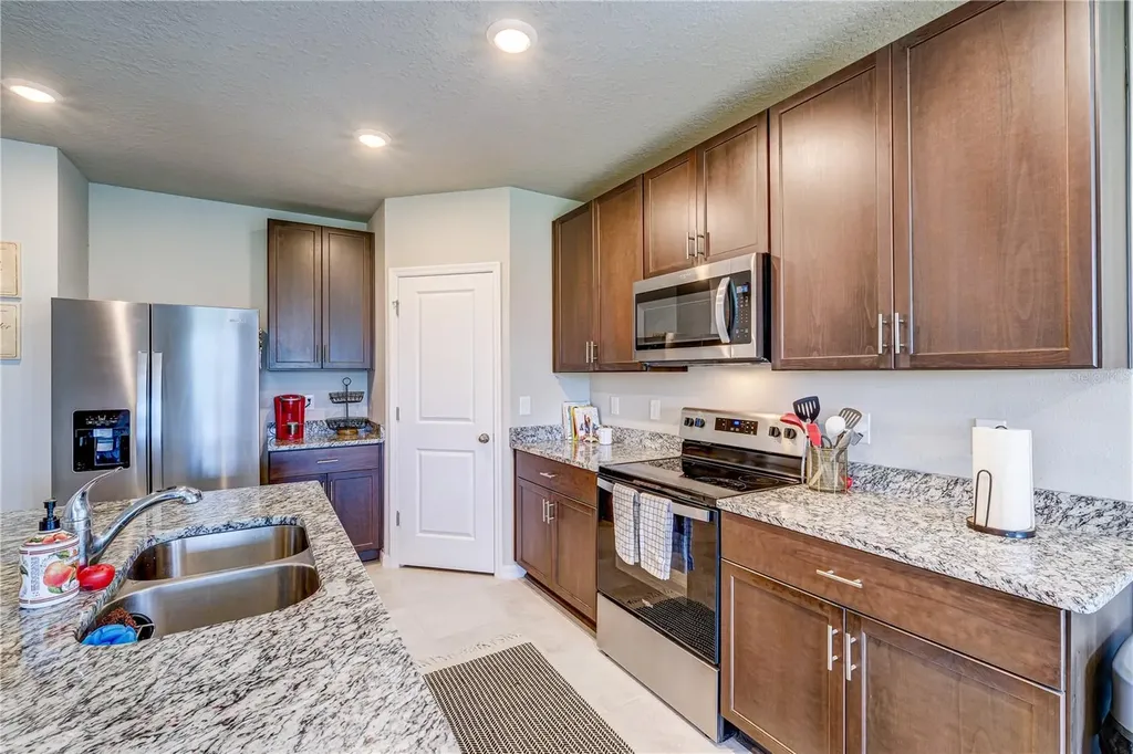 10210 Daybreak Glen Parrish FL 34219