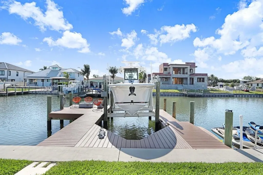 3926 Venetian Way Tampa FL 33634