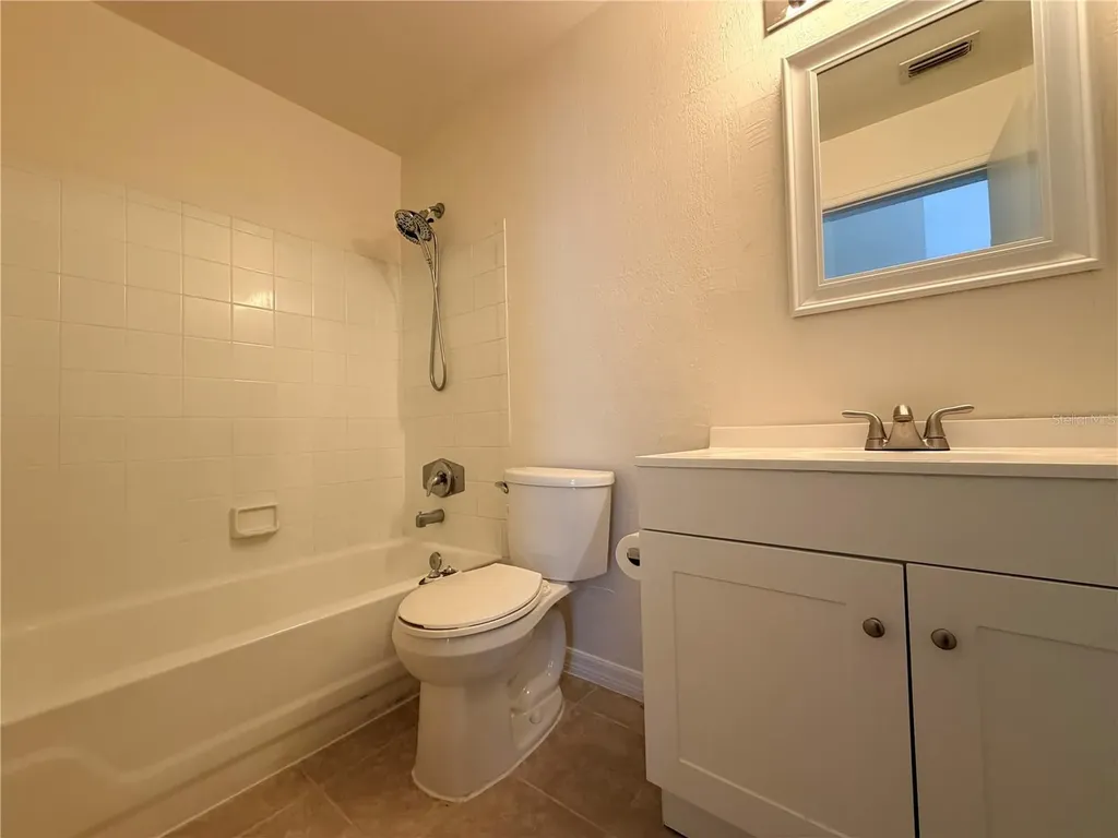 6184 Westgate Drive Orlando FL 32835