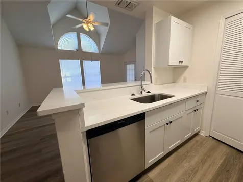 6184 Westgate Drive Orlando FL 32835
