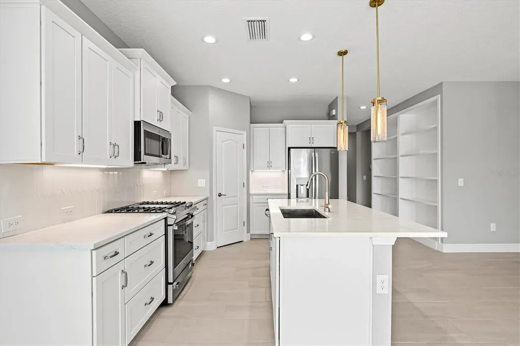 3714 Woodmont Drive Parrish FL 34219