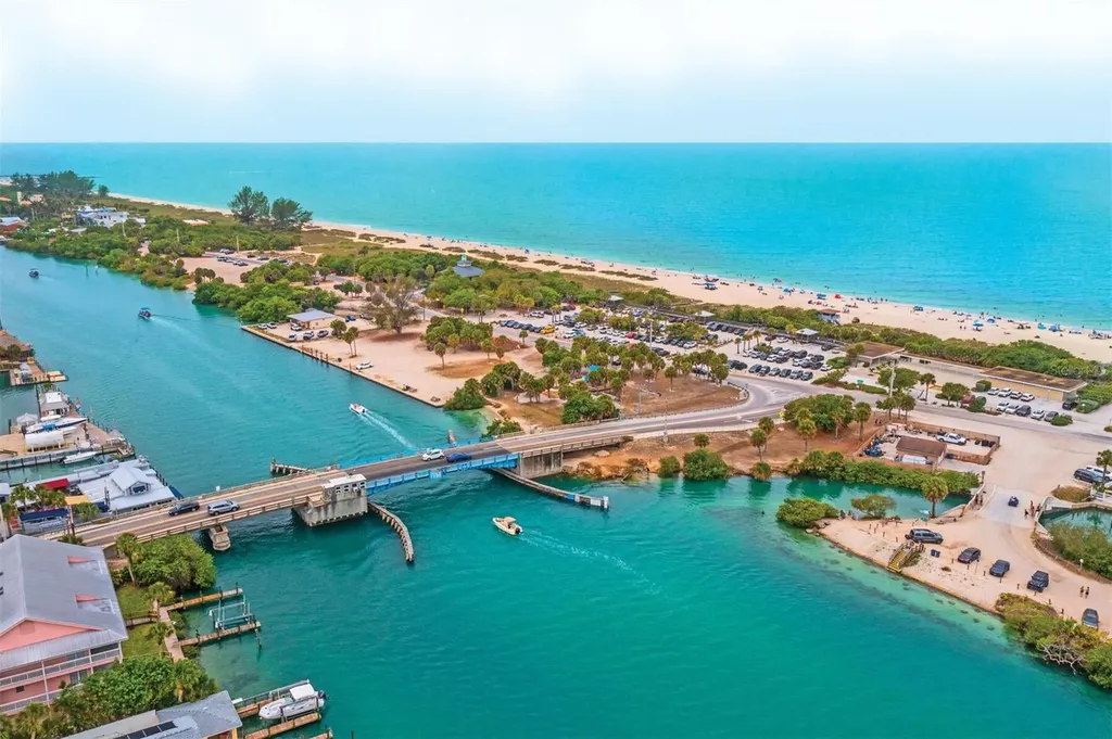 109 Shore Road Nokomis FL 34275