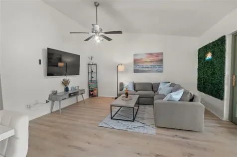 2316 Fulton Way Largo FL 33774