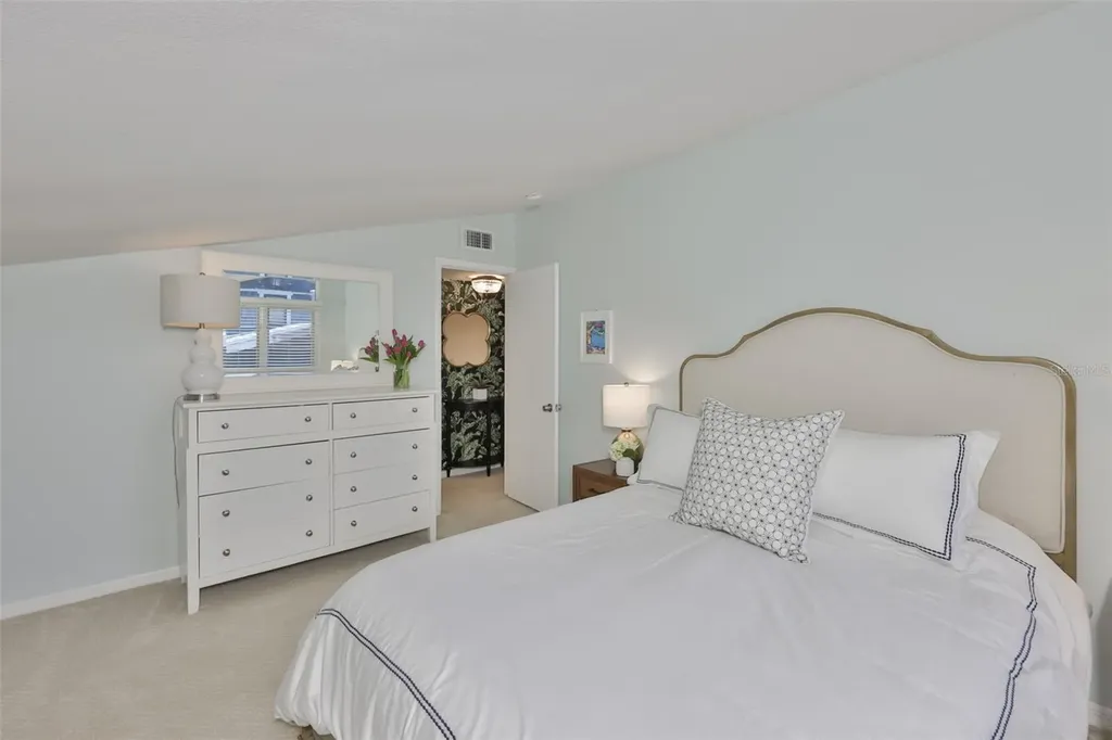 1615 W Watrous Avenue Tampa FL 33606