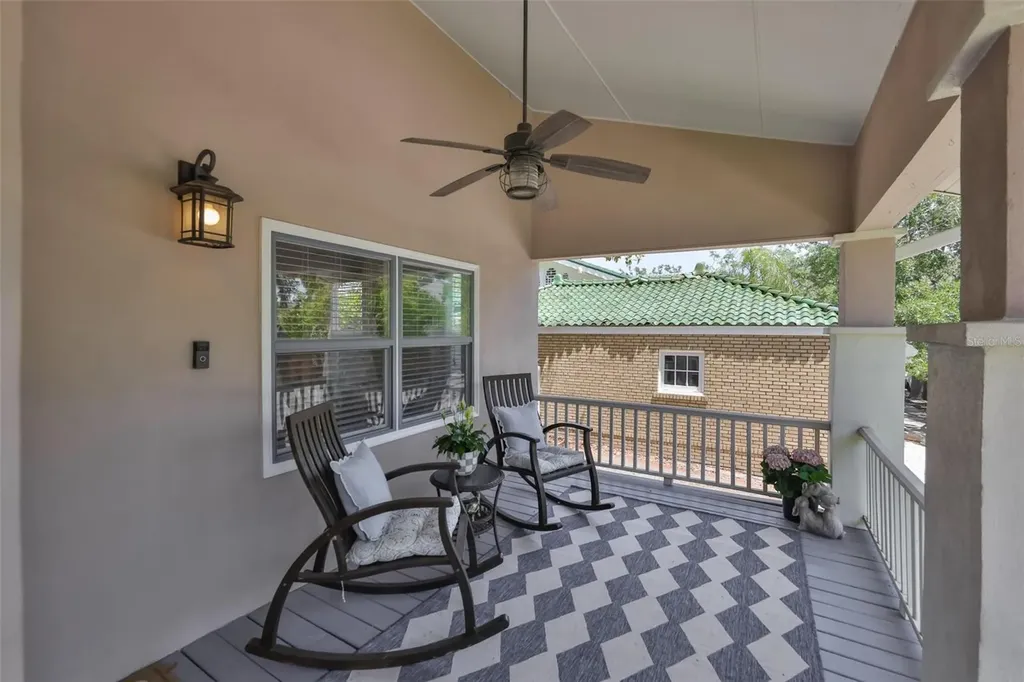 1615 W Watrous Avenue Tampa FL 33606