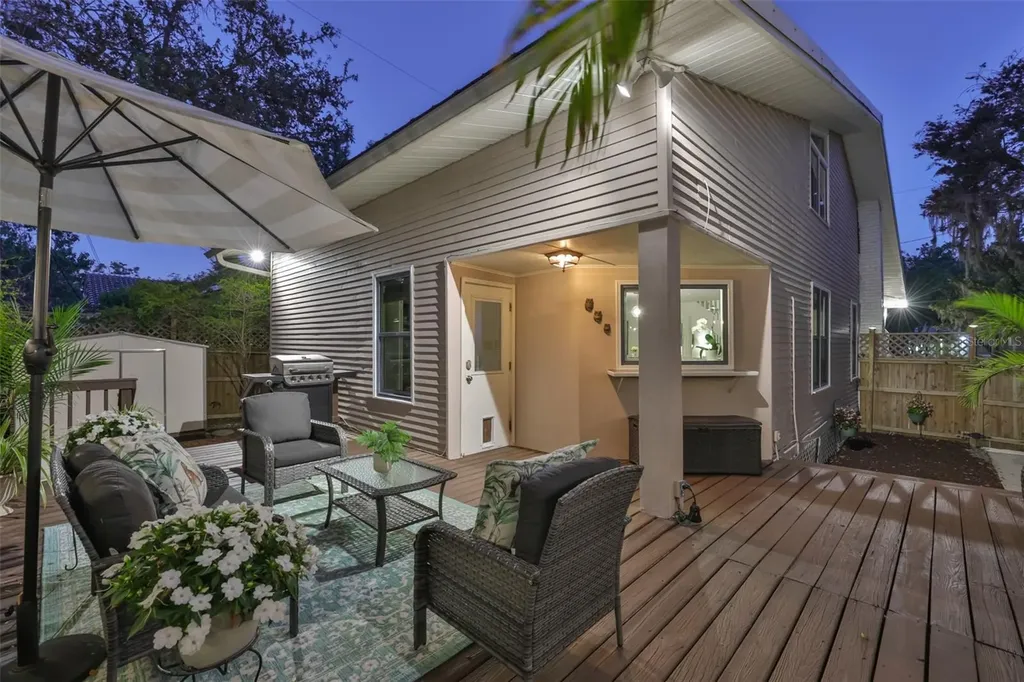 1615 W Watrous Avenue Tampa FL 33606