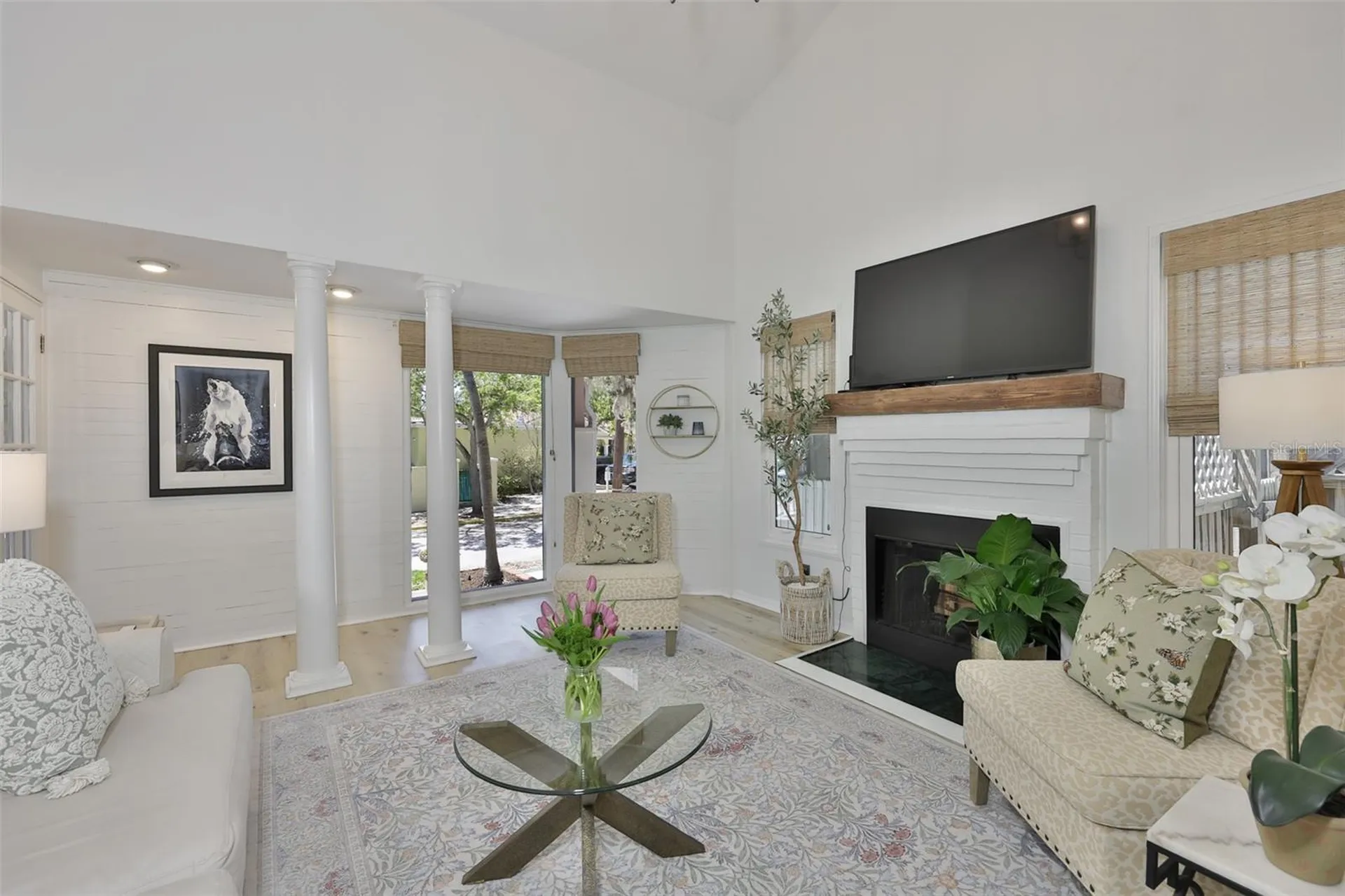 1615 W Watrous Avenue Tampa FL 33606