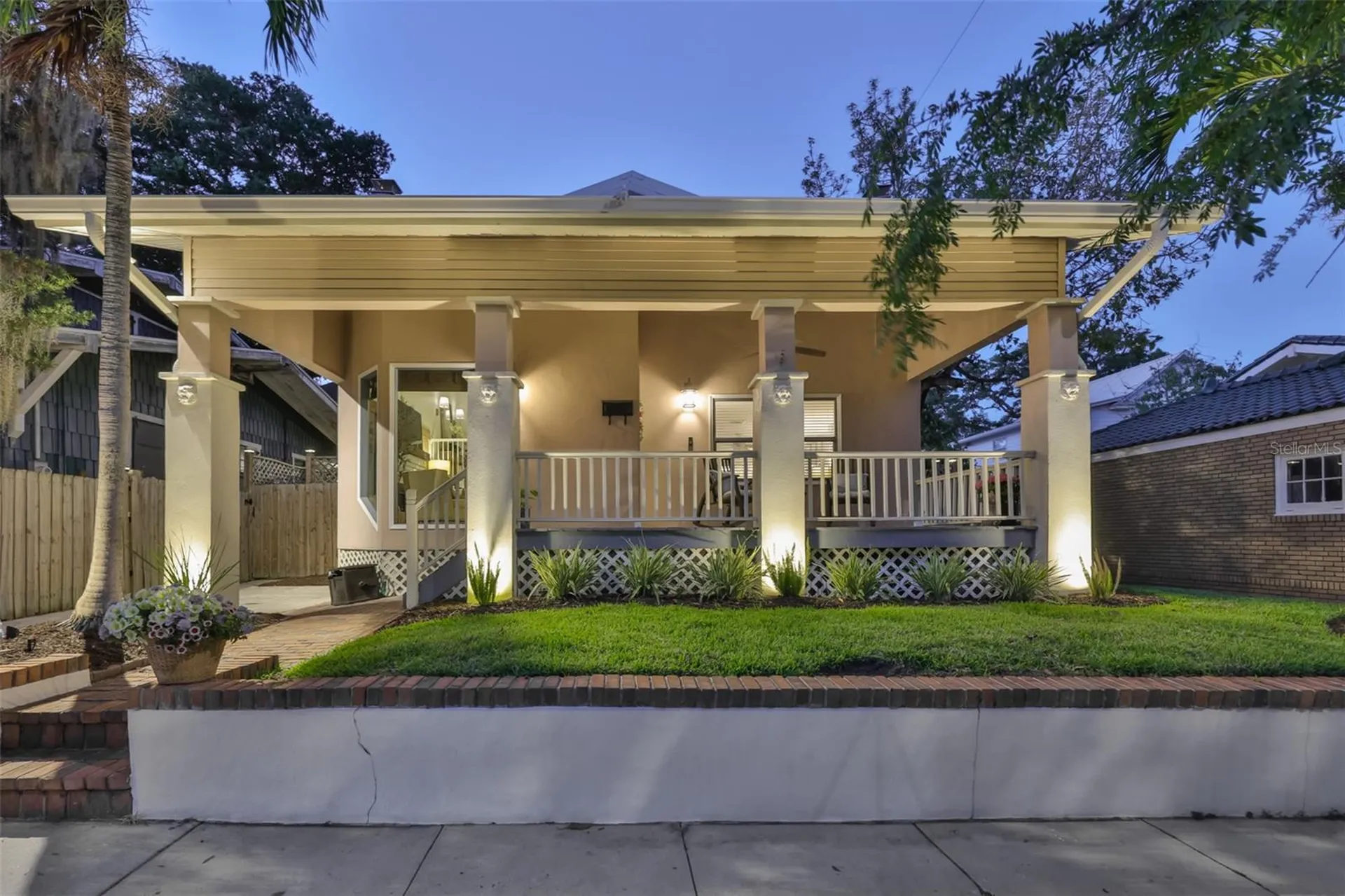 1615 W Watrous Avenue Tampa FL 33606