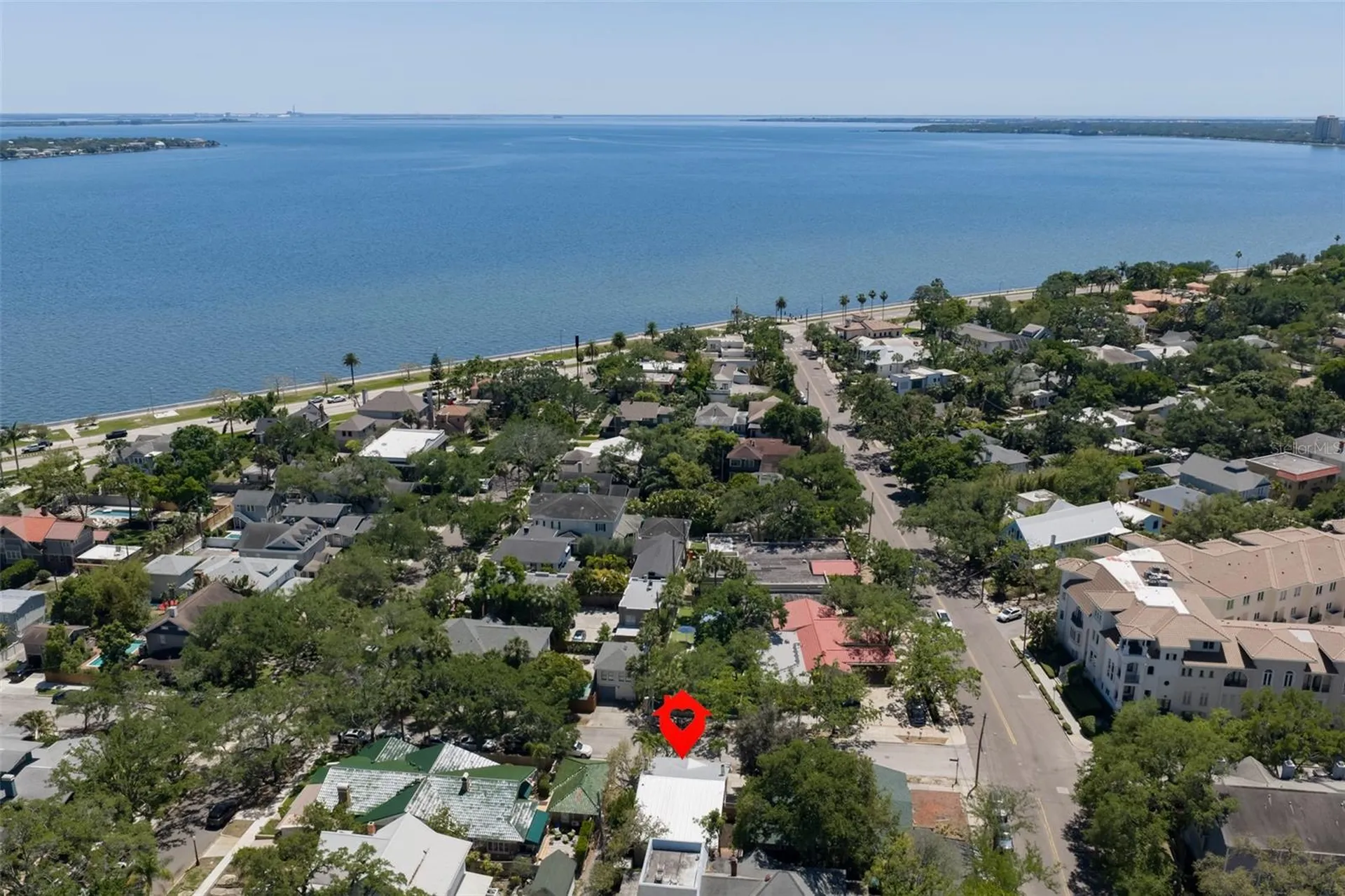 1615 W Watrous Avenue Tampa FL 33606