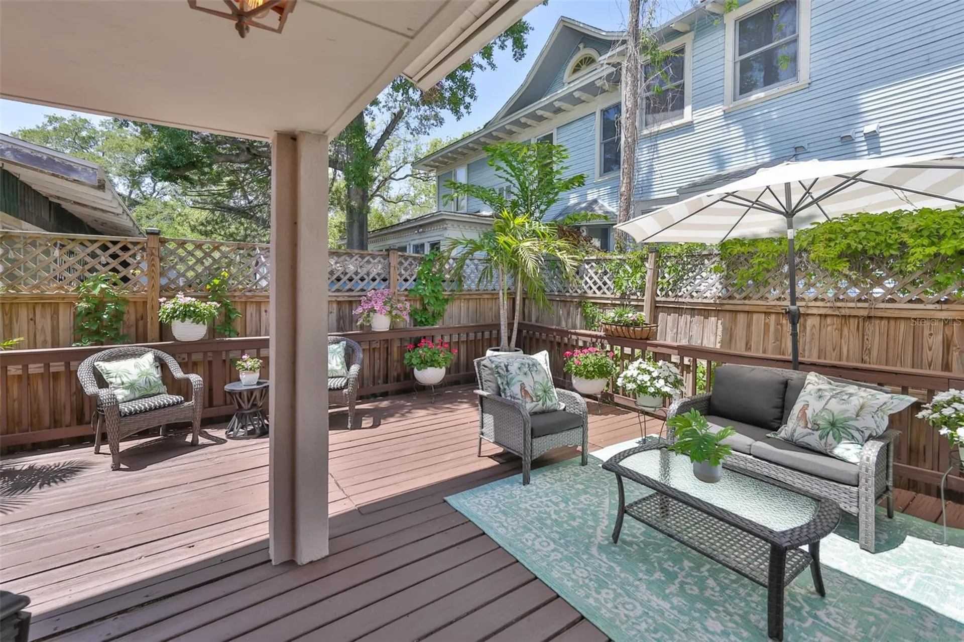 1615 W Watrous Avenue Tampa FL 33606