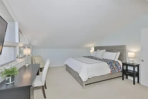 1615 W Watrous Avenue Tampa FL 33606