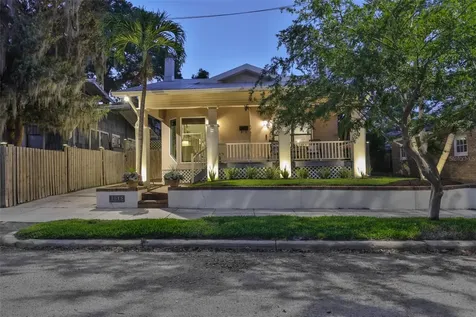 1615 W Watrous Avenue Tampa FL 33606
