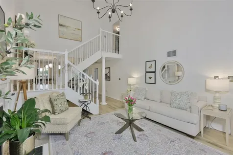 1615 W Watrous Avenue Tampa FL 33606