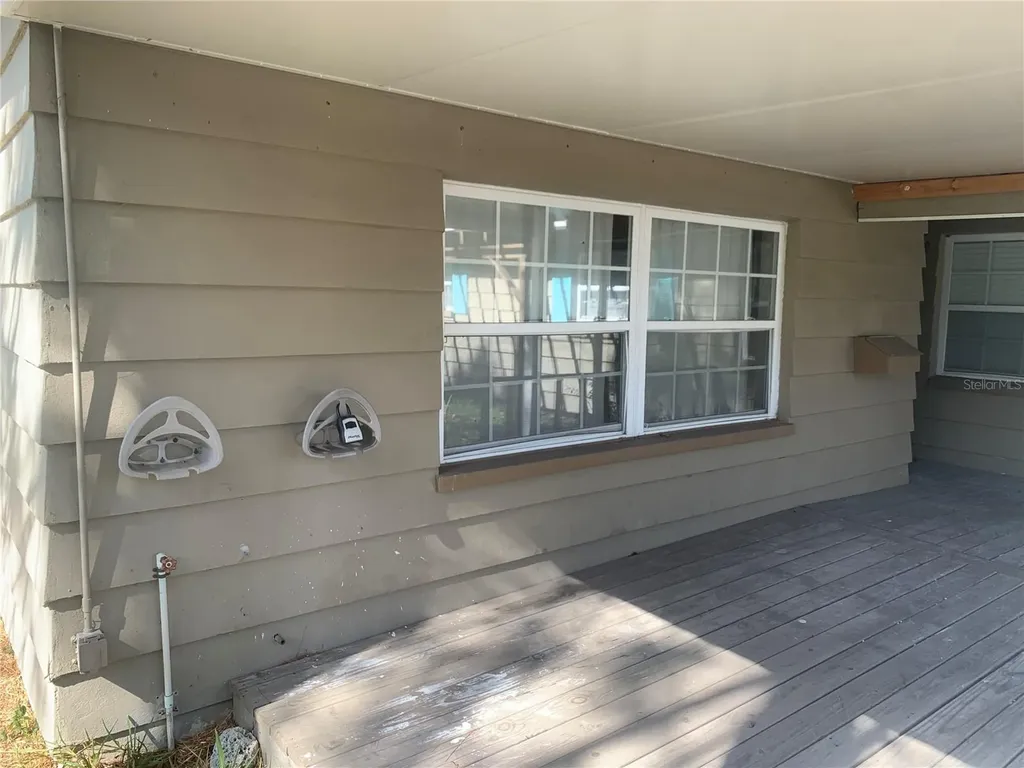 6359 13th Avenue N St Petersburg FL 33710