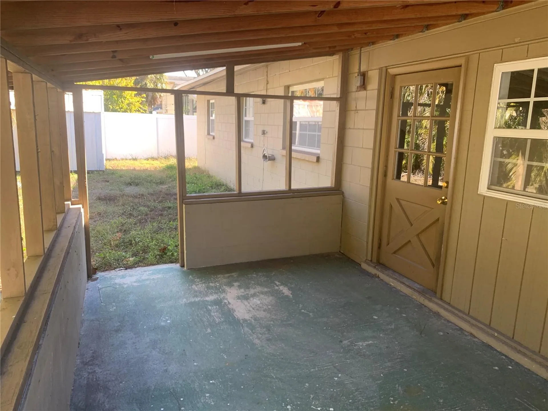 6359 13th Avenue N St Petersburg FL 33710