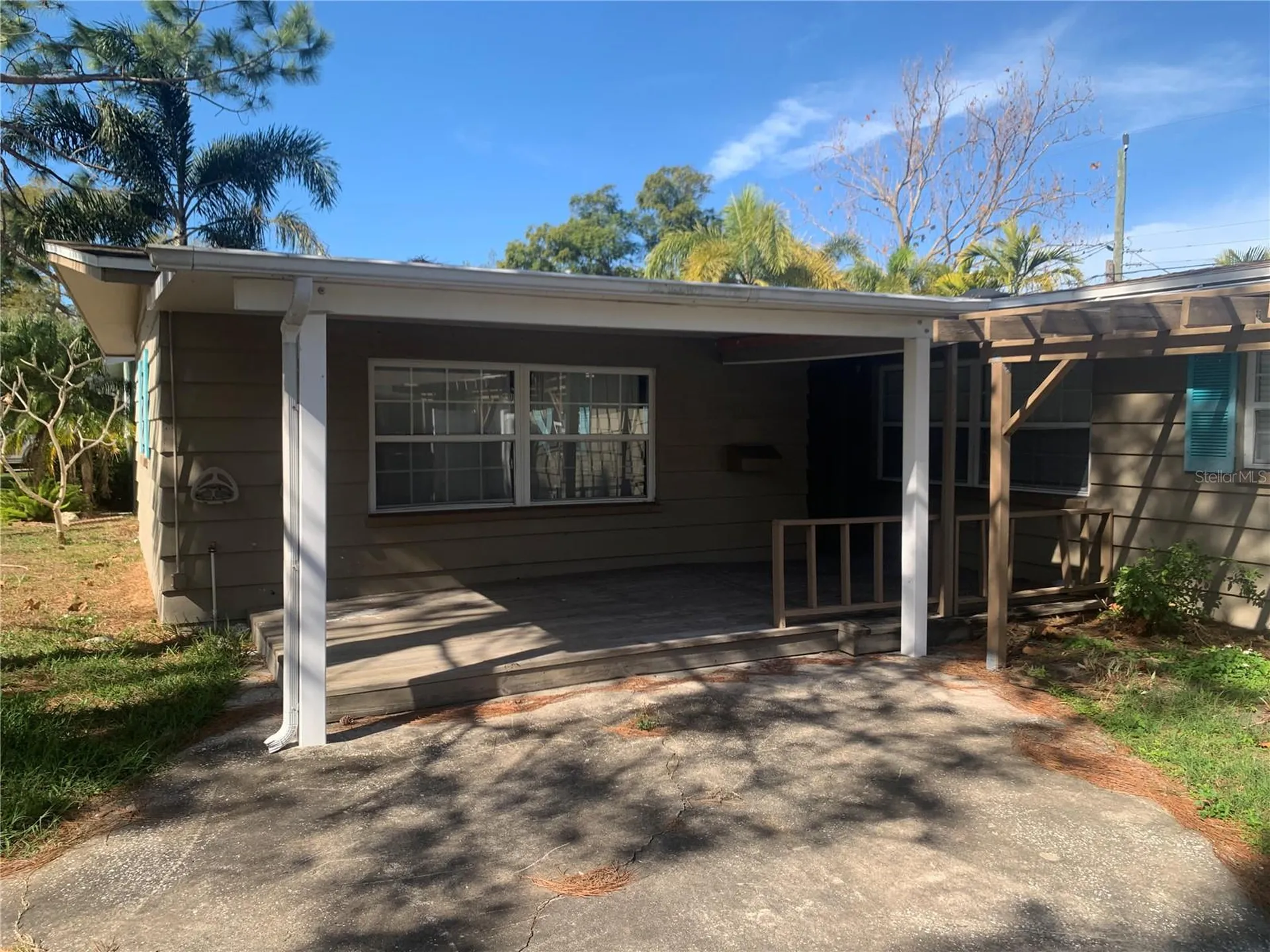 6359 13th Avenue N St Petersburg FL 33710