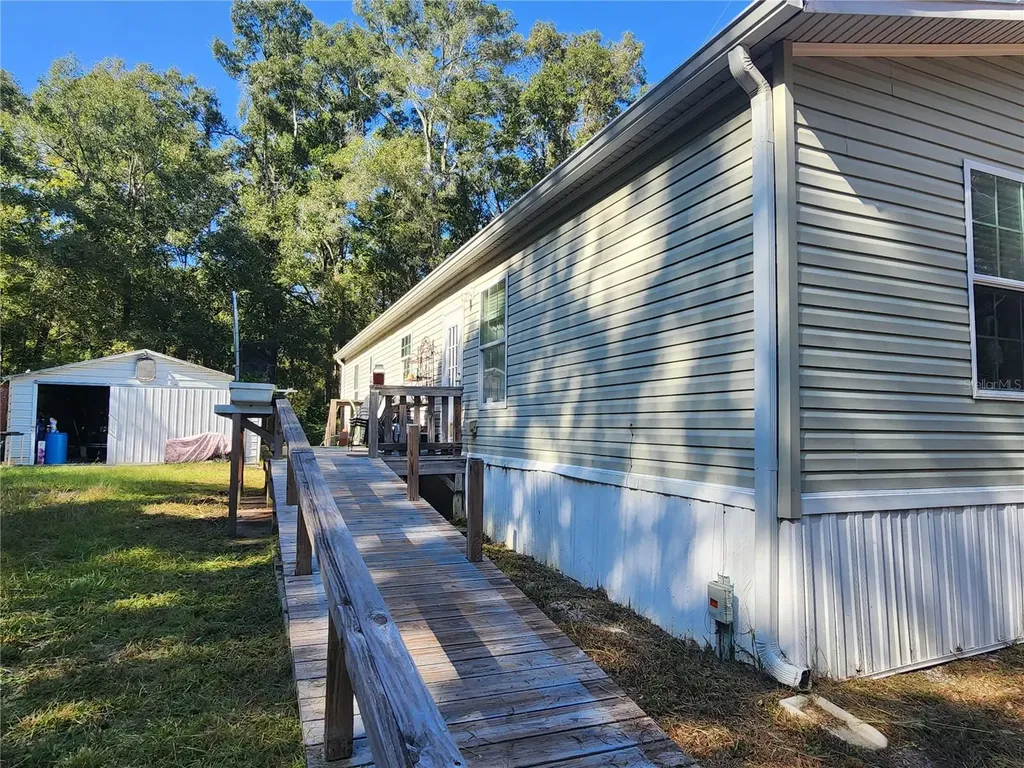 7910 NW 141st Street Trenton FL 32693
