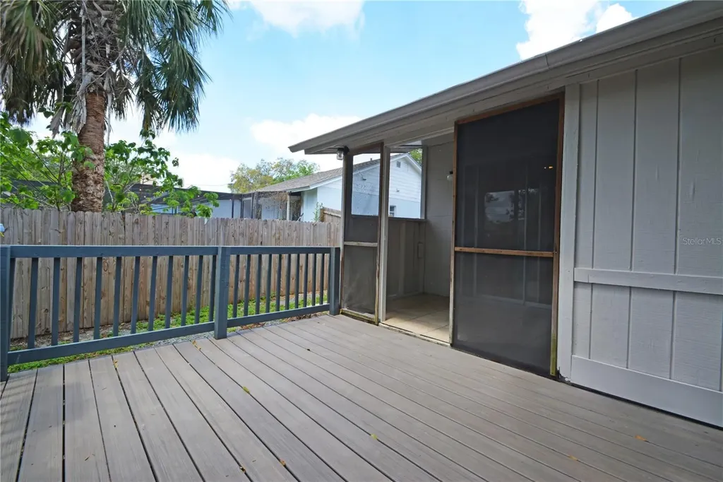 620 Pent Street Tarpon Springs FL 34689