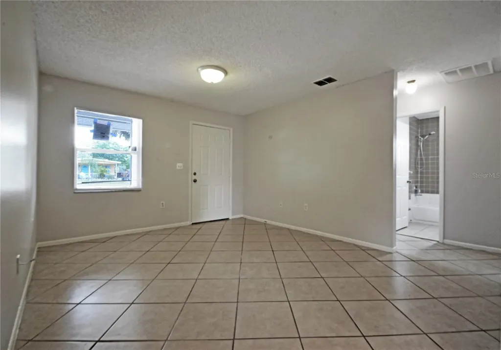 620 Pent Street Tarpon Springs FL 34689