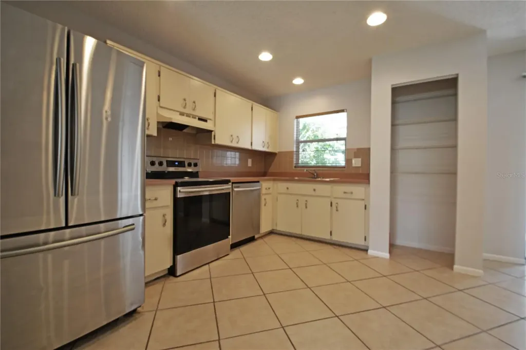 620 Pent Street Tarpon Springs FL 34689