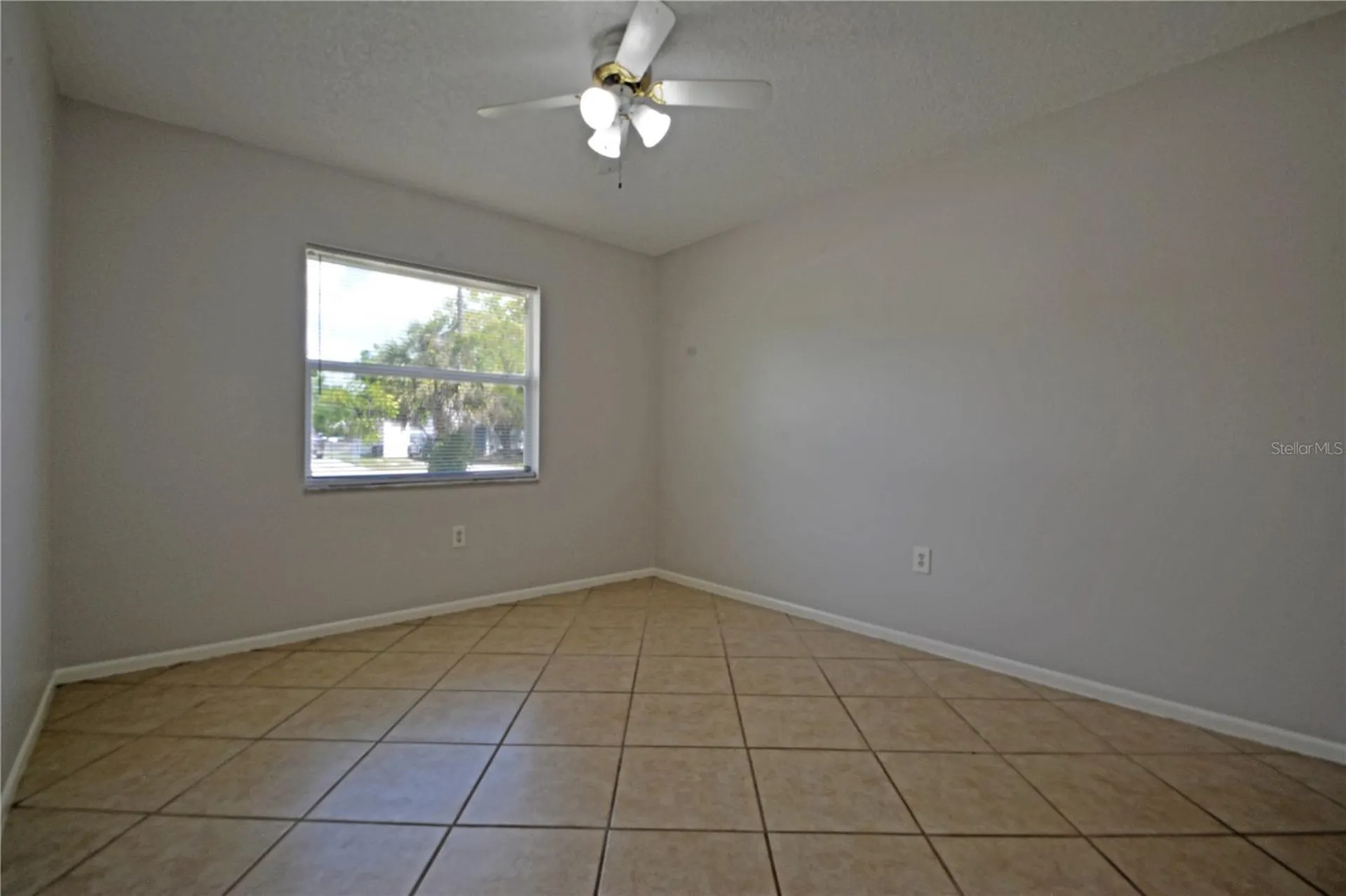 620 Pent Street Tarpon Springs FL 34689
