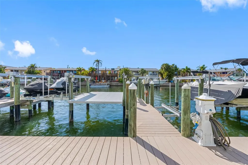604 Sea Court Dunedin FL 34698