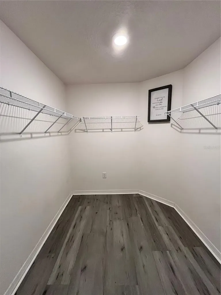 2121 Hibiscus Place Kissimmee FL 34759