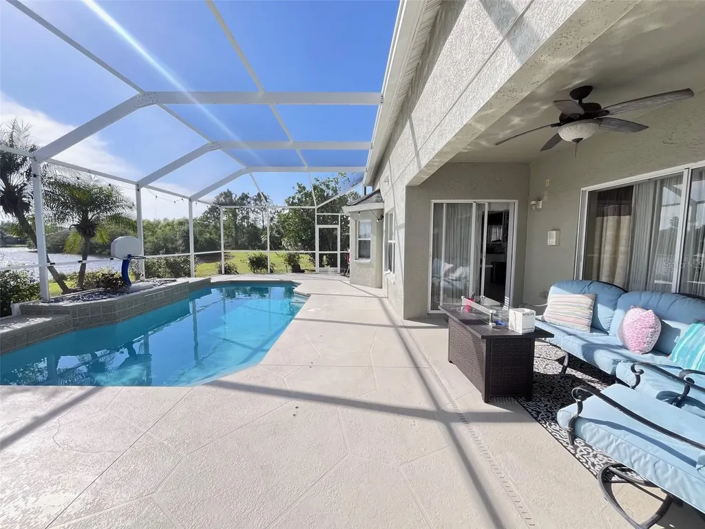 16313 Bridgecrossing Drive Lithia FL 33547