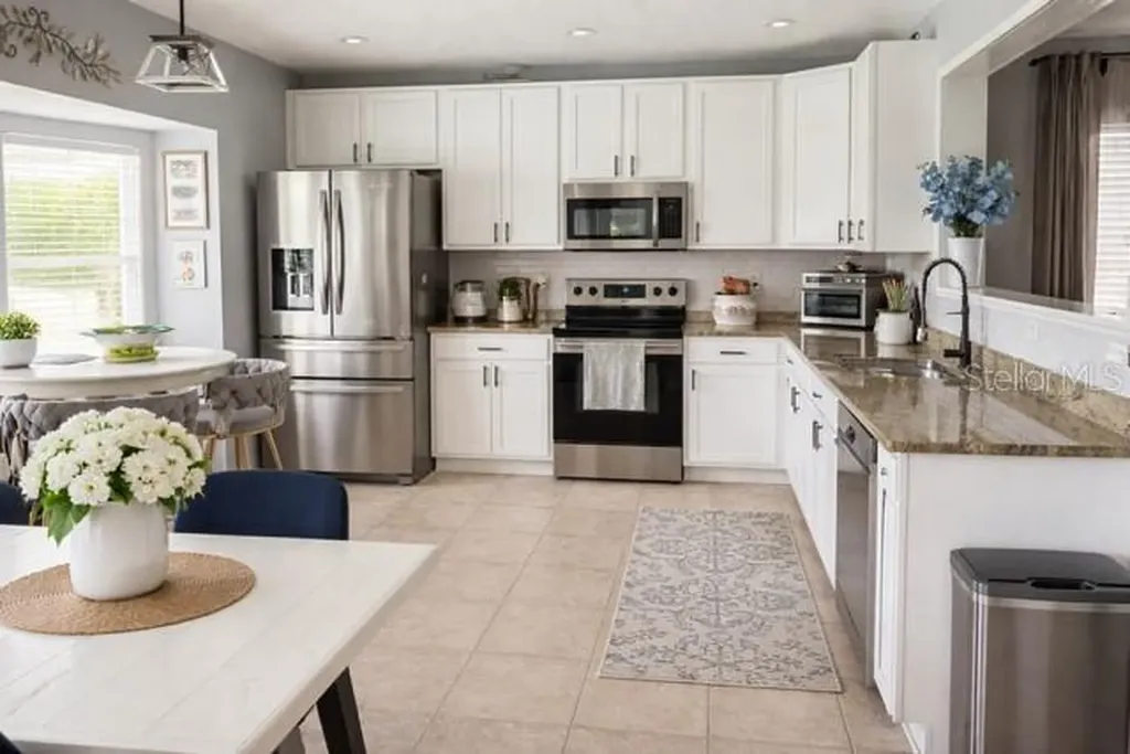 16313 Bridgecrossing Drive Lithia FL 33547