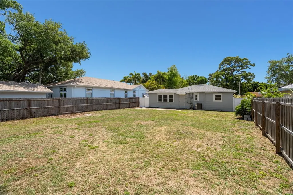 2835 11th Avenue N St Petersburg FL 33713