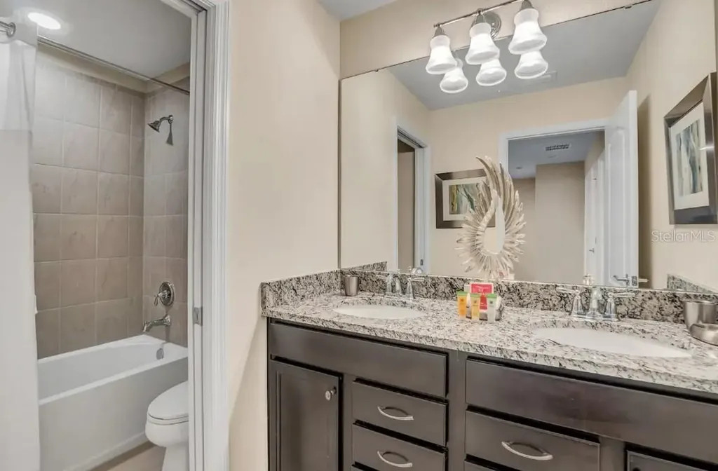 2407 Dubai Street Kissimmee FL 34747