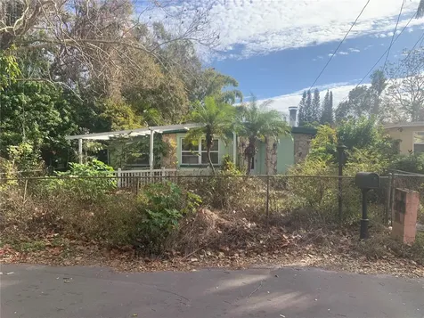 5853 39th Street N St Petersburg FL 33714