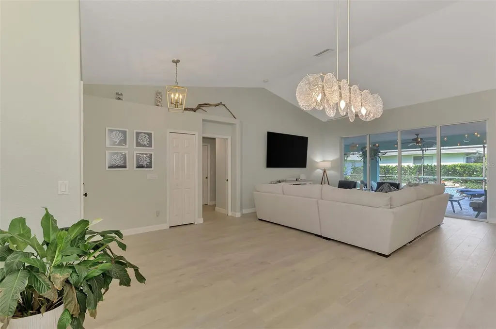 5832 Cleveland Road Venice FL 34293