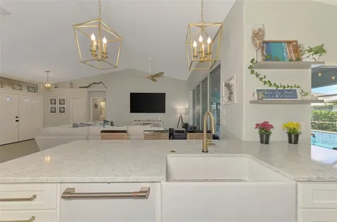 5832 Cleveland Road Venice FL 34293
