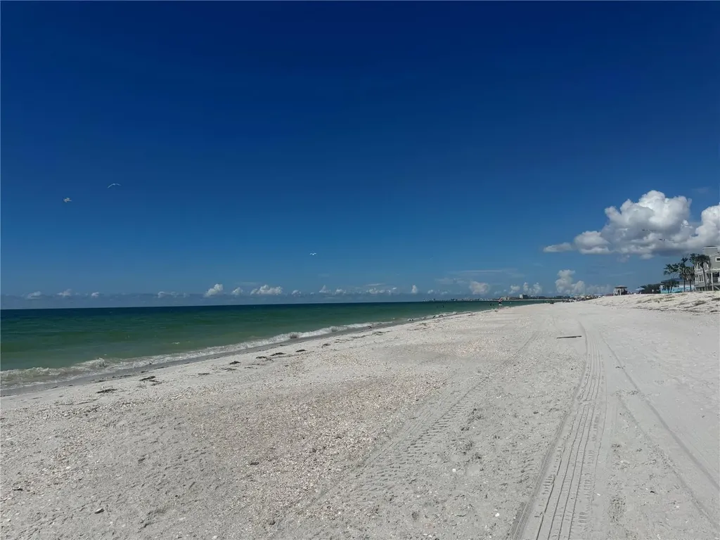 111 86th Avenue Treasure Island FL 33706