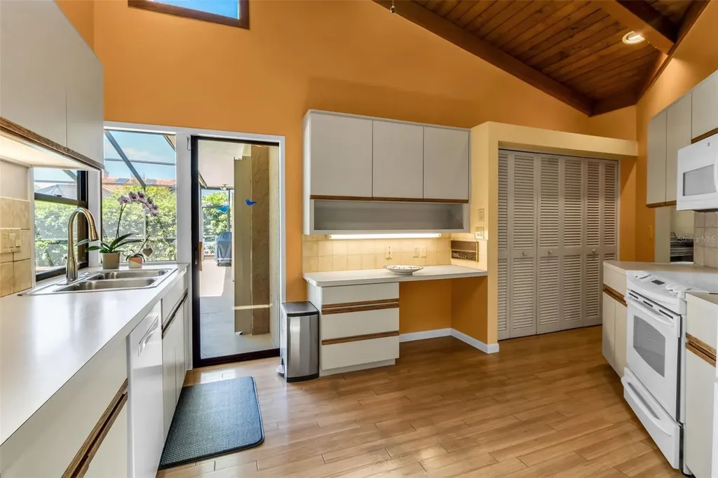 1732 Pine Harrier Circle Sarasota FL 34231