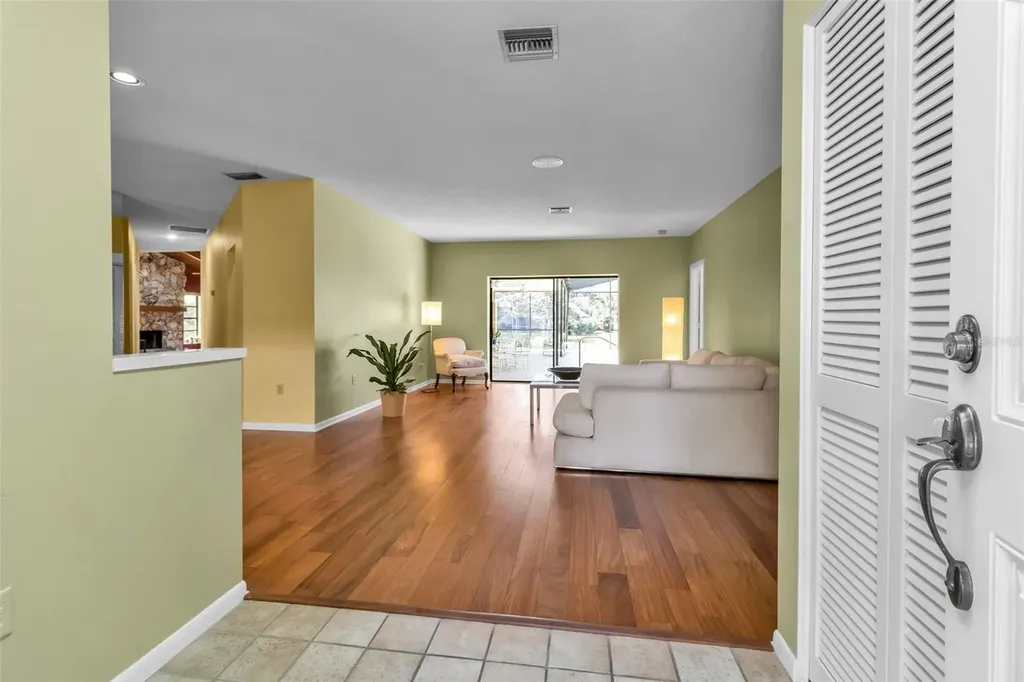1732 Pine Harrier Circle Sarasota FL 34231