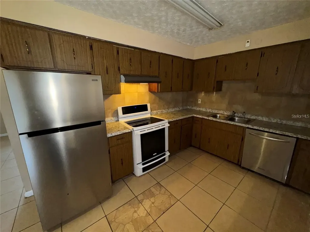 3011 E Flora Street Tampa FL 33610