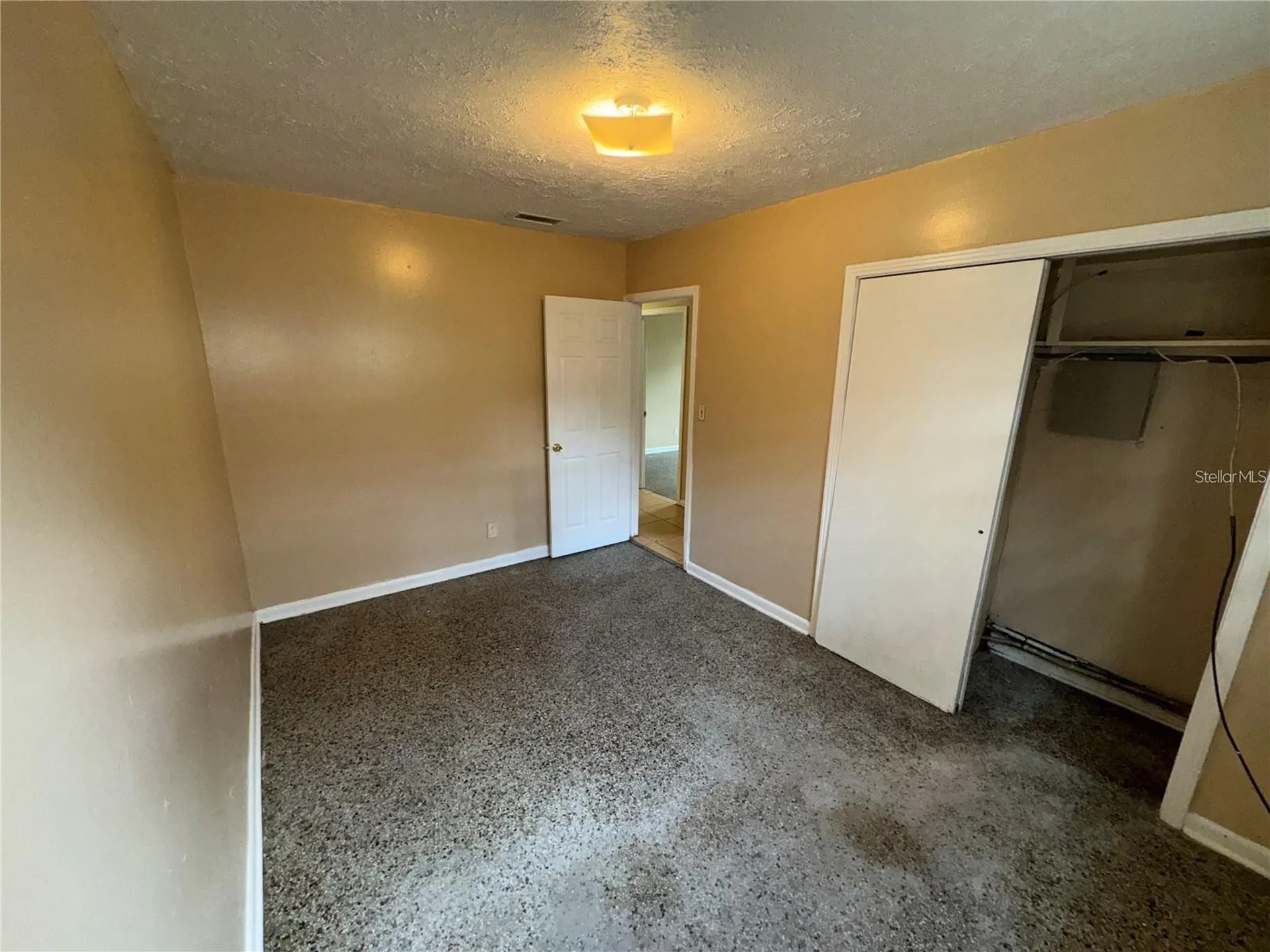 3011 E Flora Street Tampa FL 33610