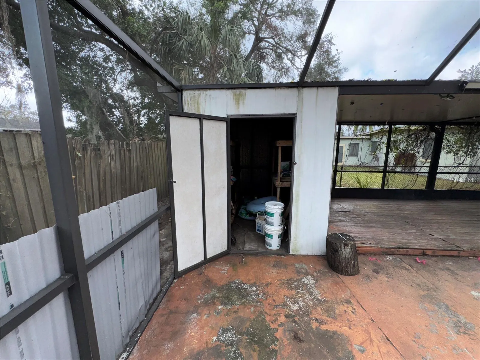 3011 E Flora Street Tampa FL 33610