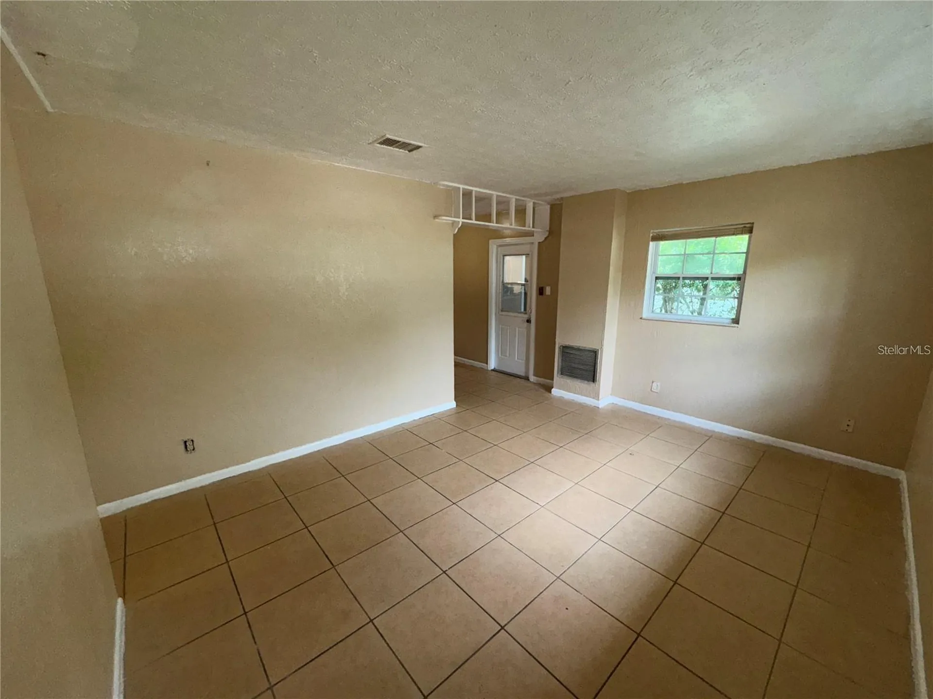3011 E Flora Street Tampa FL 33610