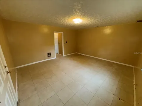 3011 E Flora Street Tampa FL 33610